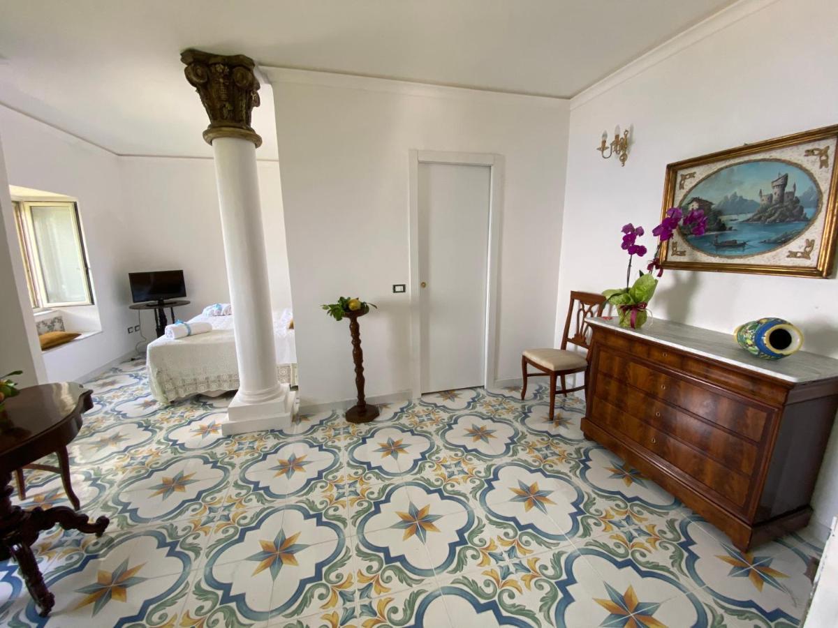 Villa Don Mimi Guarnaschelli La Dependace Taormina Exterior foto